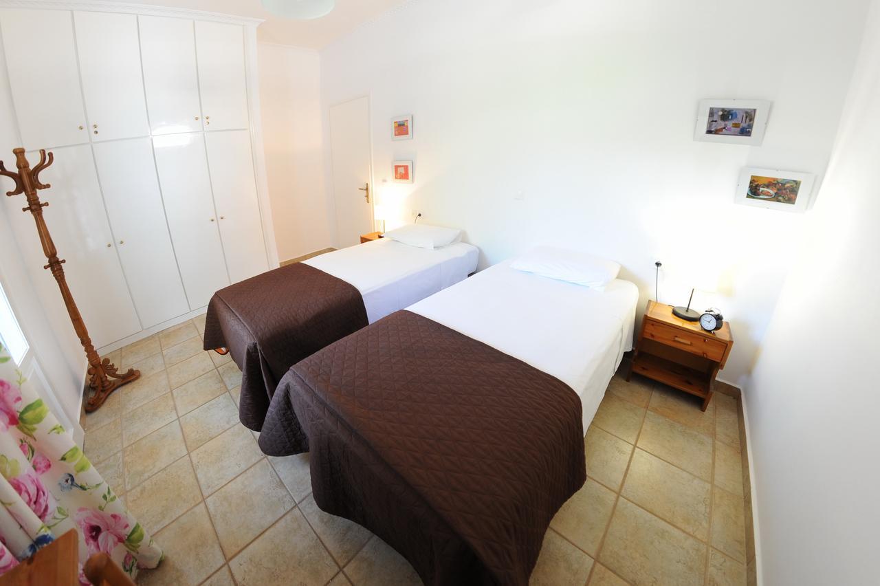 Korakias Skorpidi Apartment Geni  ภายนอก รูปภาพ